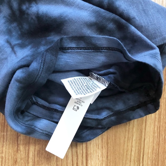 NWT VS PINK Long Sleeve Cropped Tee LARGE - Picture 4 of 11